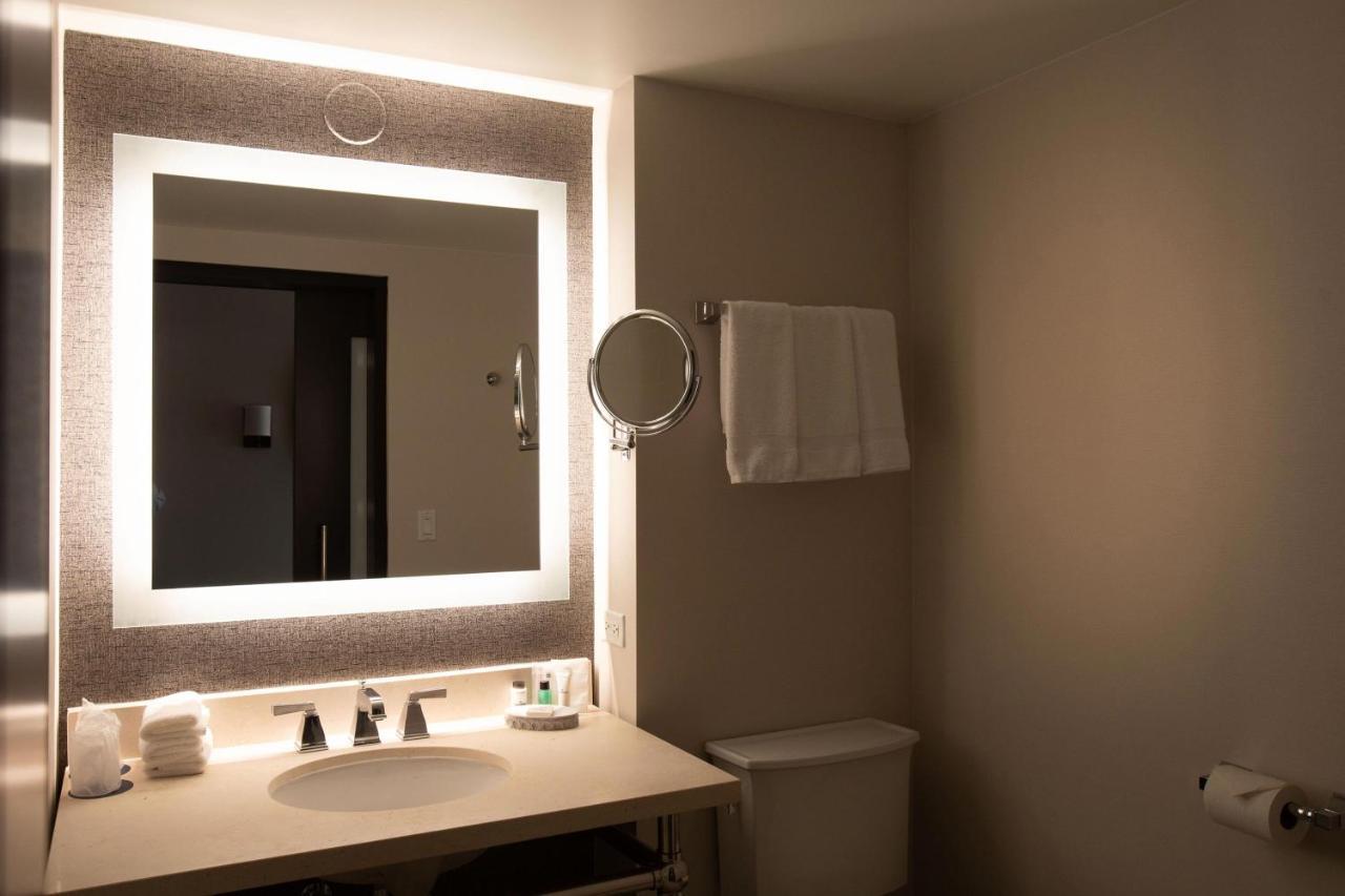 Sheraton Chicago Нортбрук Экстерьер фото